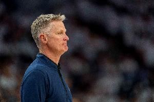 科尔：步行者不像是0胜5负的球队 除上一场外他们每一战都很胶着